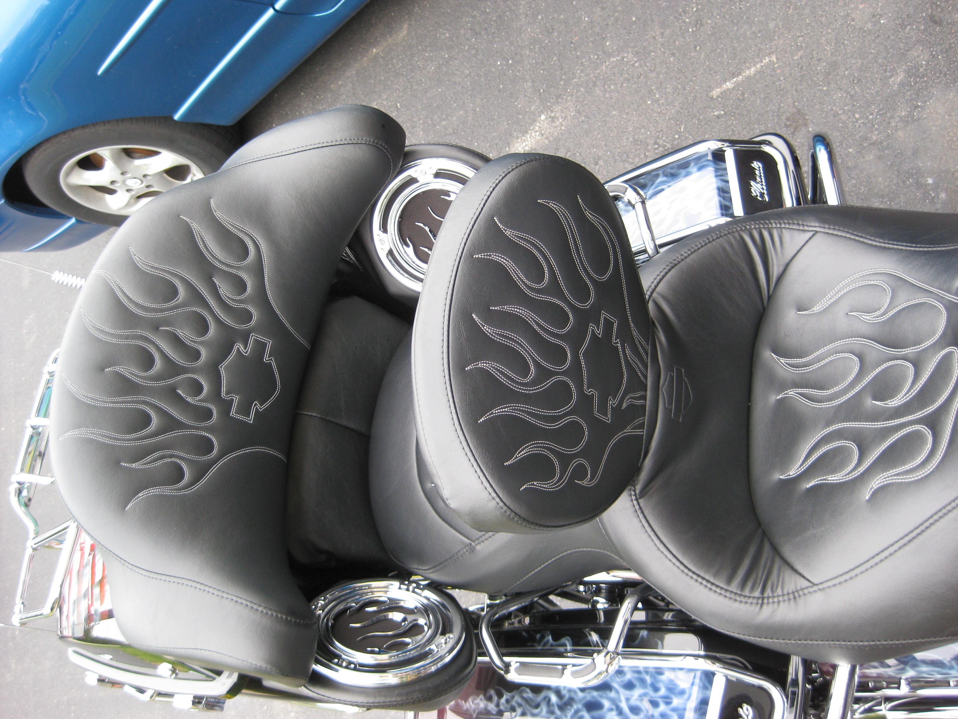 Custom Motorcycle Seat : MKS Custom Upholstery